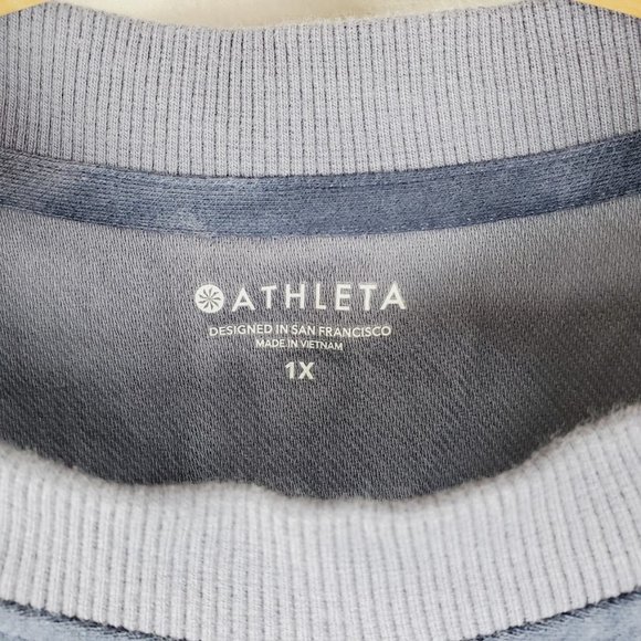 Athleta Farallon Blue Camo Cropped Pullover Sweatshirt Plus Size 1X - Picture 2 of 3